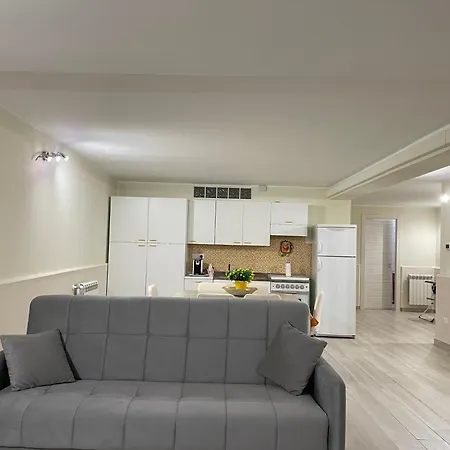 Relax House Дом отдыха Бруколи